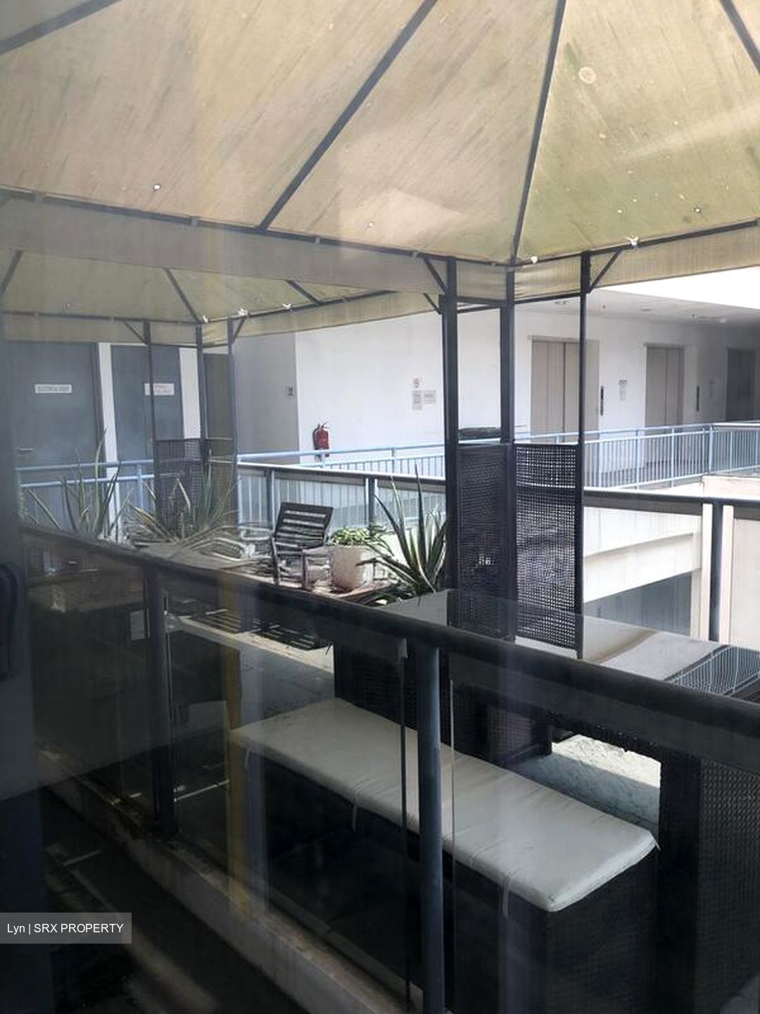 A'posh Bizhub (D27), Factory #565882571